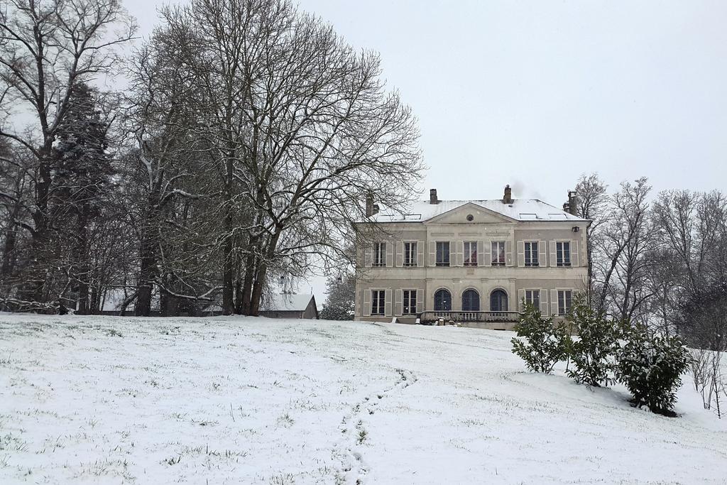 B&B Chateau De Preuil Vallenay Bagian luar foto